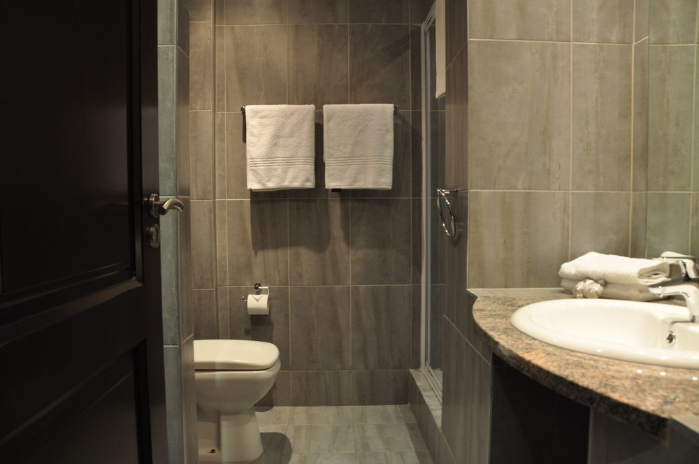 Hotel Royal Κινσάσα Εξωτερικό φωτογραφία